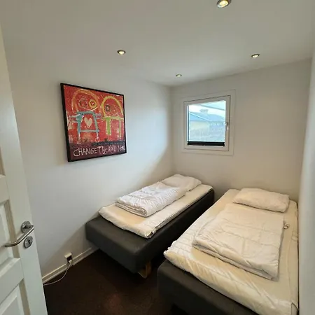 4 Personer - Henne 아파트